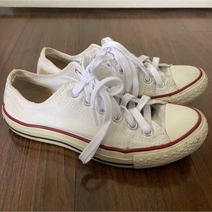 White Converse (Women’s 7 | Men’s 5)